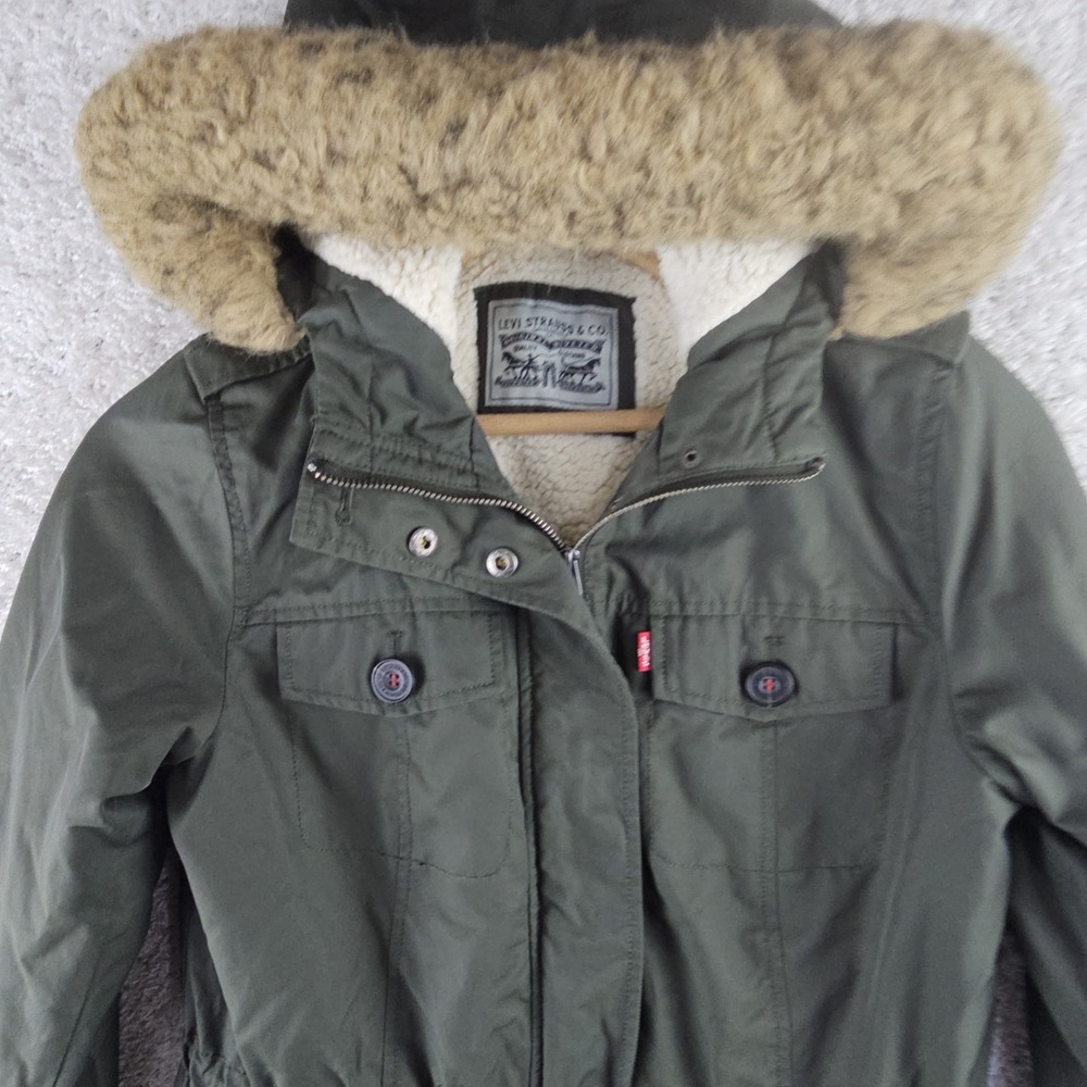 Levis Army Green Faux Fur Hooded Sherpa Lined Nylon Jacket Sz Small Utility - Picture 10 of 13